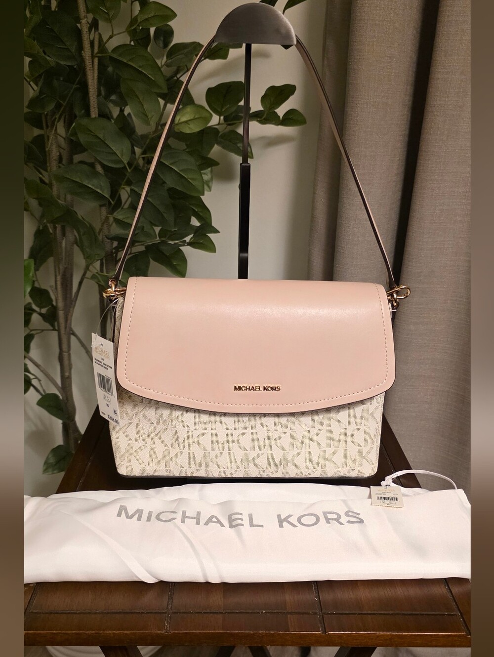 Michael Kors NWT Pink and Cream Logo Shoulder Bag